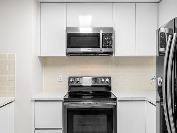 3rd image of 3668 Rae Ave #206
