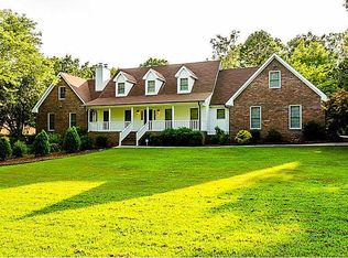 1195 Vineyard Dr SE, Conyers, GA 30013