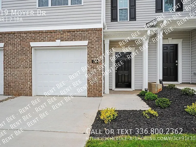 219 Moyer Dr — Photo 2