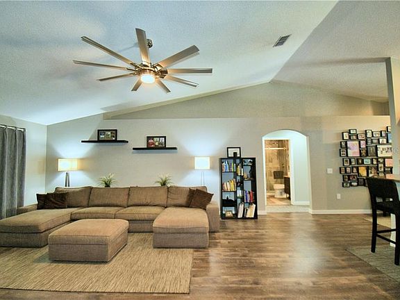 3rd image of 815 Auburn Preserve Blvd