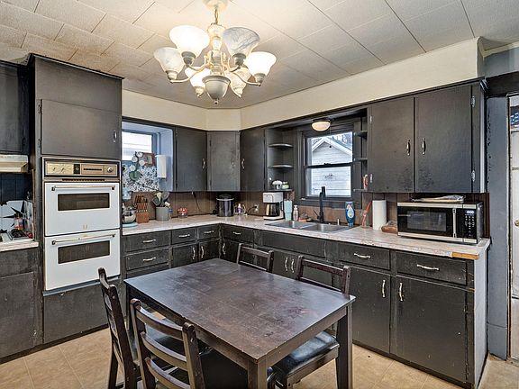 2nd image of 1634 W Lee Street