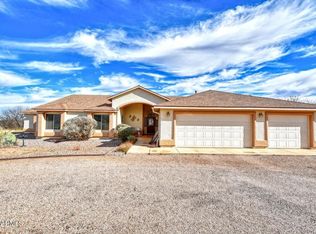 7499 E Nevada Dr, Hereford, AZ 85615