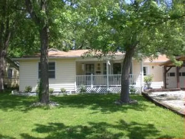 1305 W Ash St, Columbia, MO 65203