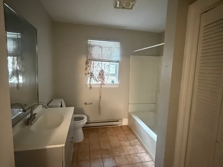 321 Washington Ave #2 — Photo 11
