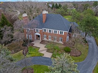 8 Longwood Dr, Burr Ridge, IL 60527