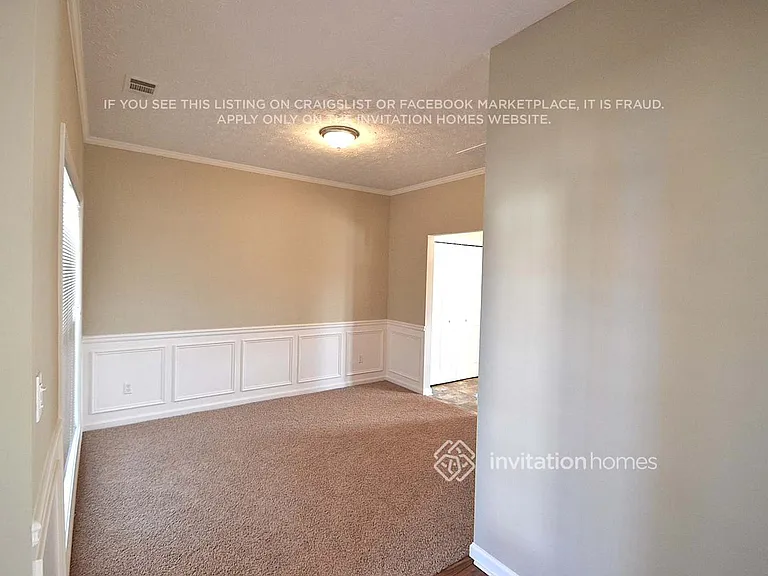 940 Clairidge Ln — Photo 7