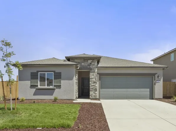 1378 W Clara Ave, Fowler, CA 93625
