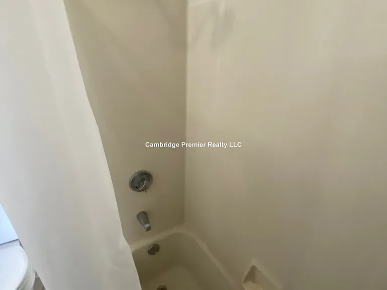 291 Cardinal Medeiros Ave #1 — Photo 11