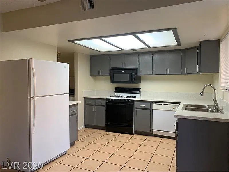 5266 Lisagayle Ct #122-1