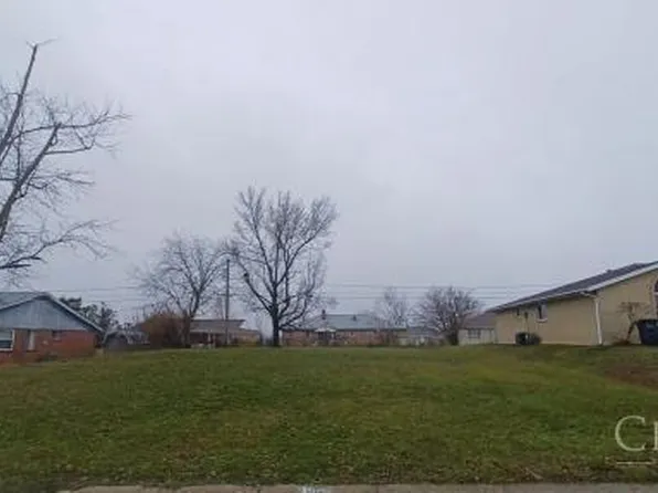 4262 Knollcroft Rd, Dayton, OH 45426