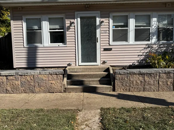 1210 S 29th St, South Bend, IN 46615