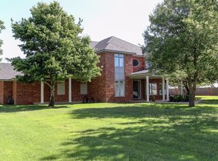 5922 Erskine St, Lubbock, TX 79416