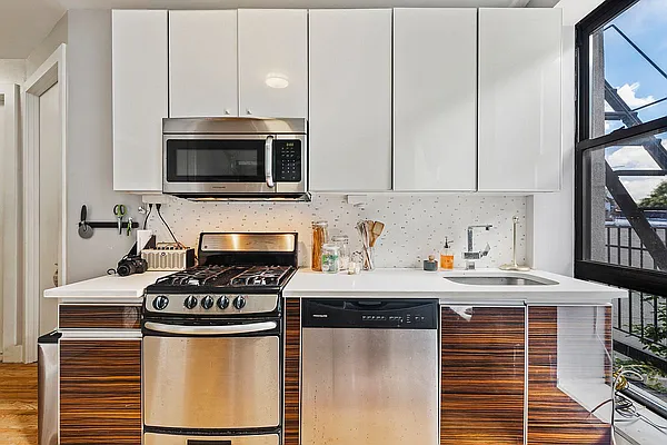 Rented by Corcoran | media 9