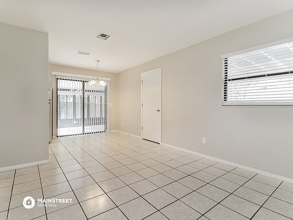 4th image of 2334 Juno Ave