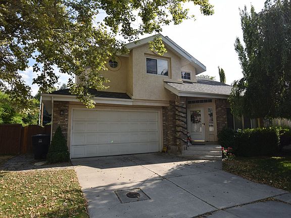 2nd image of 2122 E Rainbow Point Dr