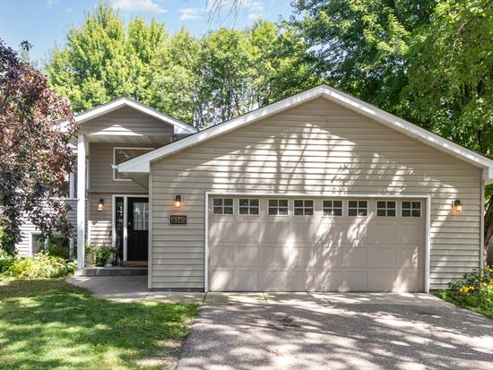 8345 Grace Ct, Victoria, MN 55386
