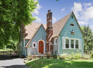 72 Hillcrest Rd, Watchung, NJ 07069