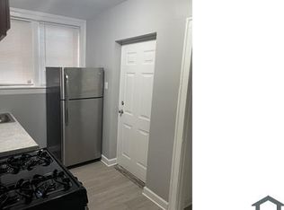 7749 S Yates Blvd APT 3, Chicago, IL 60649