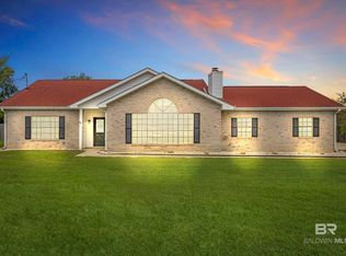 9785 Terrace Dr, Fairhope, AL 36532