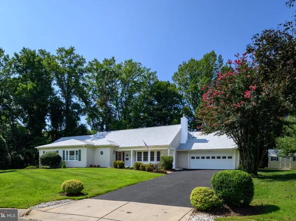 12102 Lerner Pl, Bowie, MD 20715