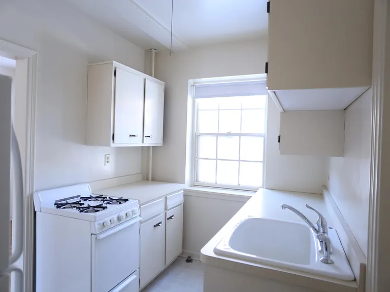 Fair Oaks Apartments — Photo 14