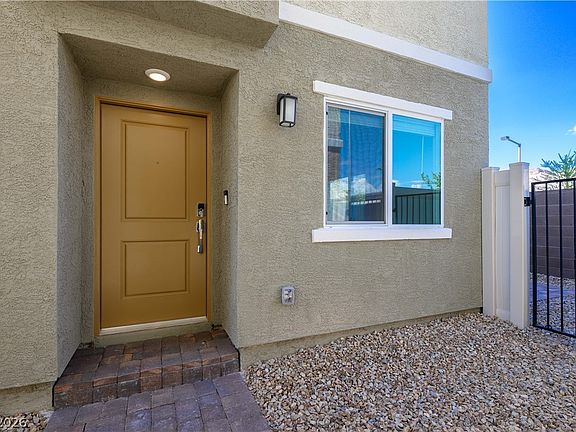 3rd image of 6849 Prairie Pearl St