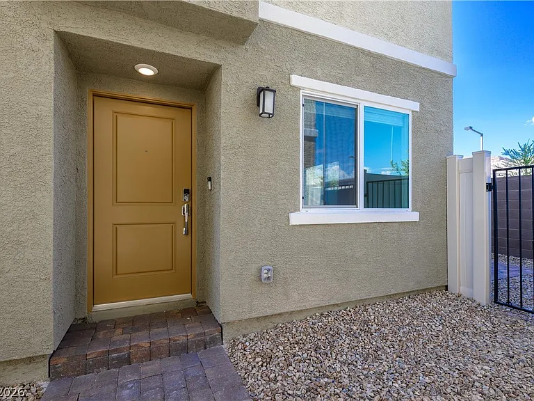6849 Prairie Pearl St — Photo 3