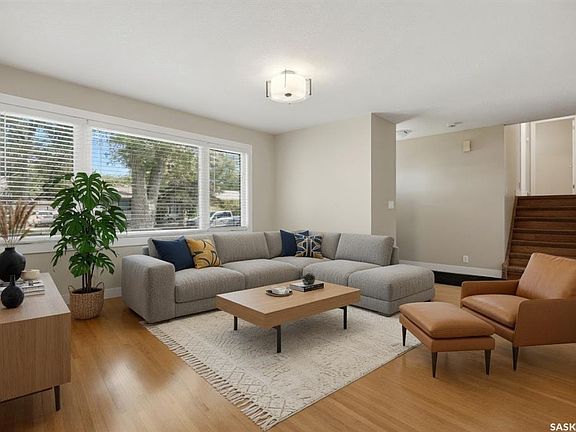 4th image of 233 Orchard CRESCENT