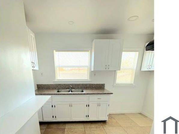 122 1/2 N Avenue 25