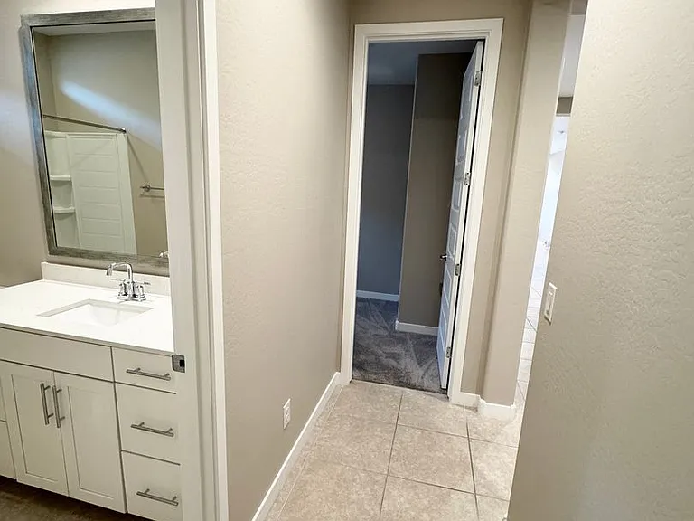 19624 W Badgett Ln — Photo 11