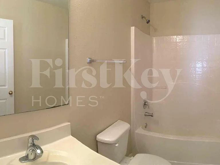 3638 Queens Cove Blvd — Photo 29
