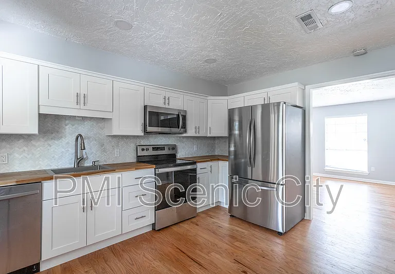 2508 Woodfin Ave — Photo 11