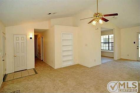 4th image of 4422 Seville Ln