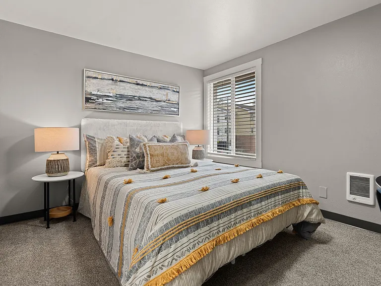 45 E 8th Ave #4 — Photo 9