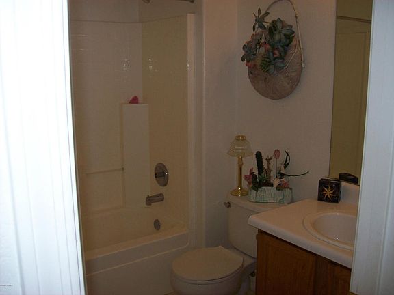 4th image of 16610 N 113th Ln
