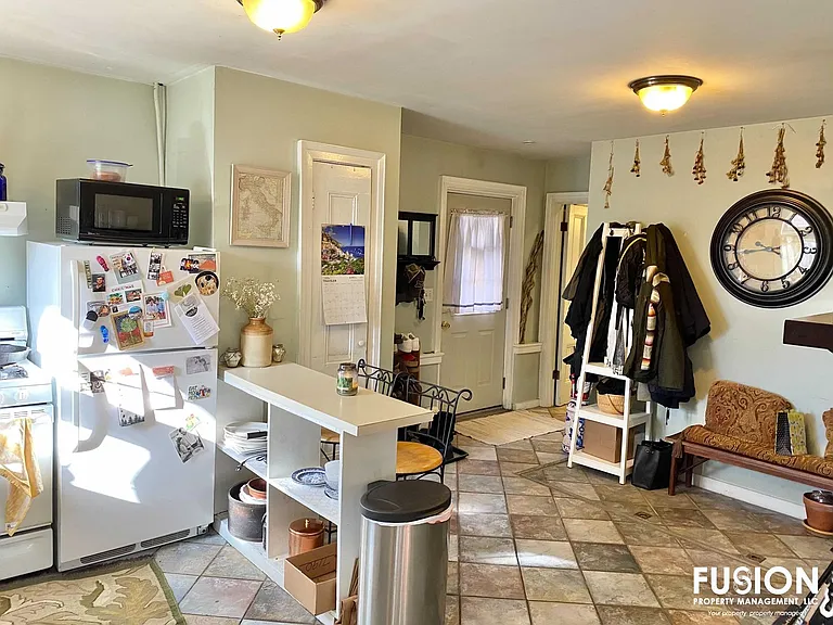 134 King St — Photo 17