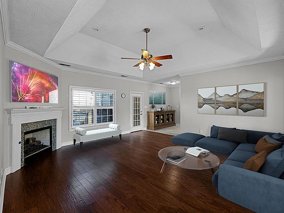 5th image of 31 Arbor Oak Dr