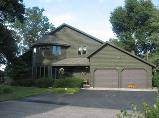 20900 S Lake Dr, Walkerton, IN 46574