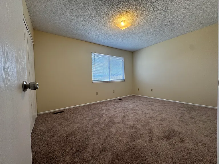 1978 Mineola Pl #D — Photo 10