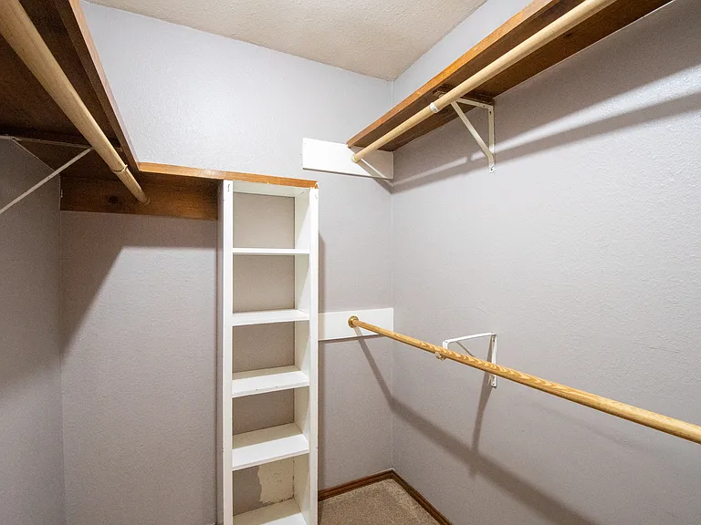 1719 Sagebrush Trl — Photo 13