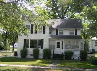 205 S 6th St, Cornell, IL 61319
