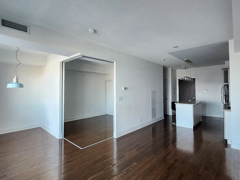 26 Norton Ave #1106 — Photo 15