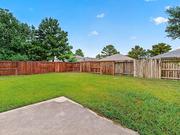19119 Yaupon Ranch Dr — Photo 43