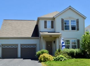 741 S Vintage Ln, Round Lake, IL 60073