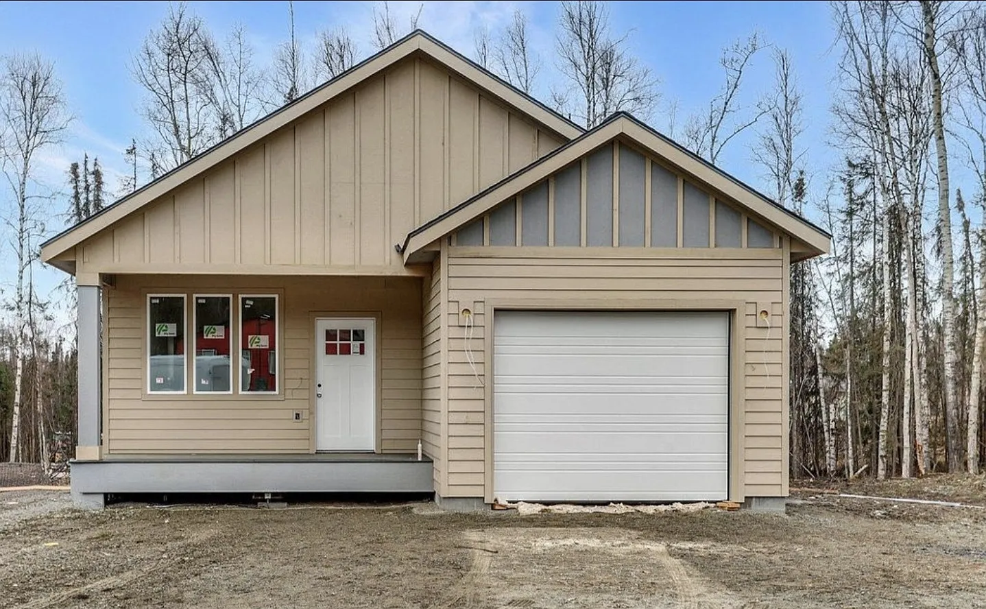 2631 N Prospect Dr — Photo 3