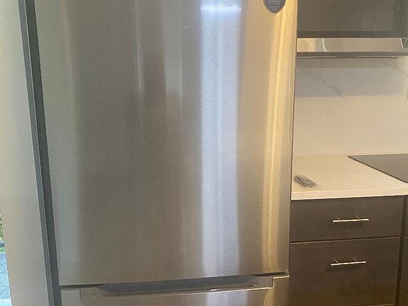 5th image of 2631 W Walton St #1