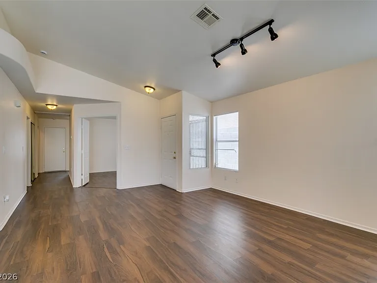 8216 Ogee Dr — Photo 8