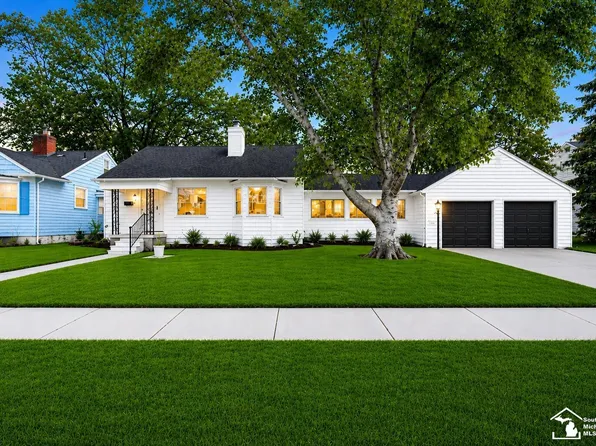 6810 Robinson Ave, Allen Park, MI 48101
