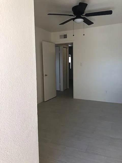 1718 E Campbell Ave — Photo 4