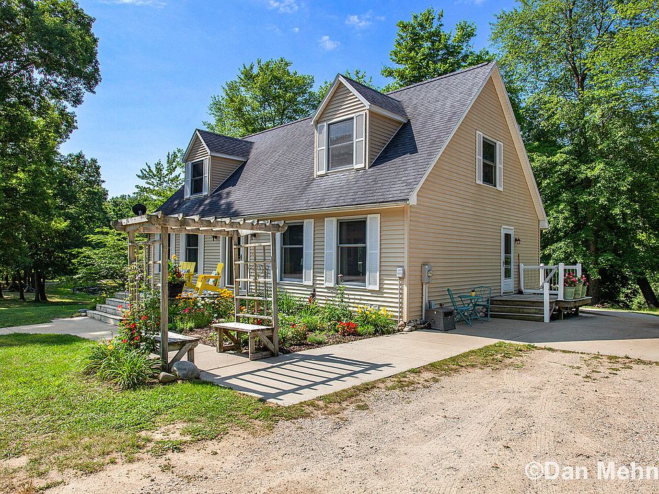 399 S Payne Lake Rd, Wayland, MI 49348 Zillow